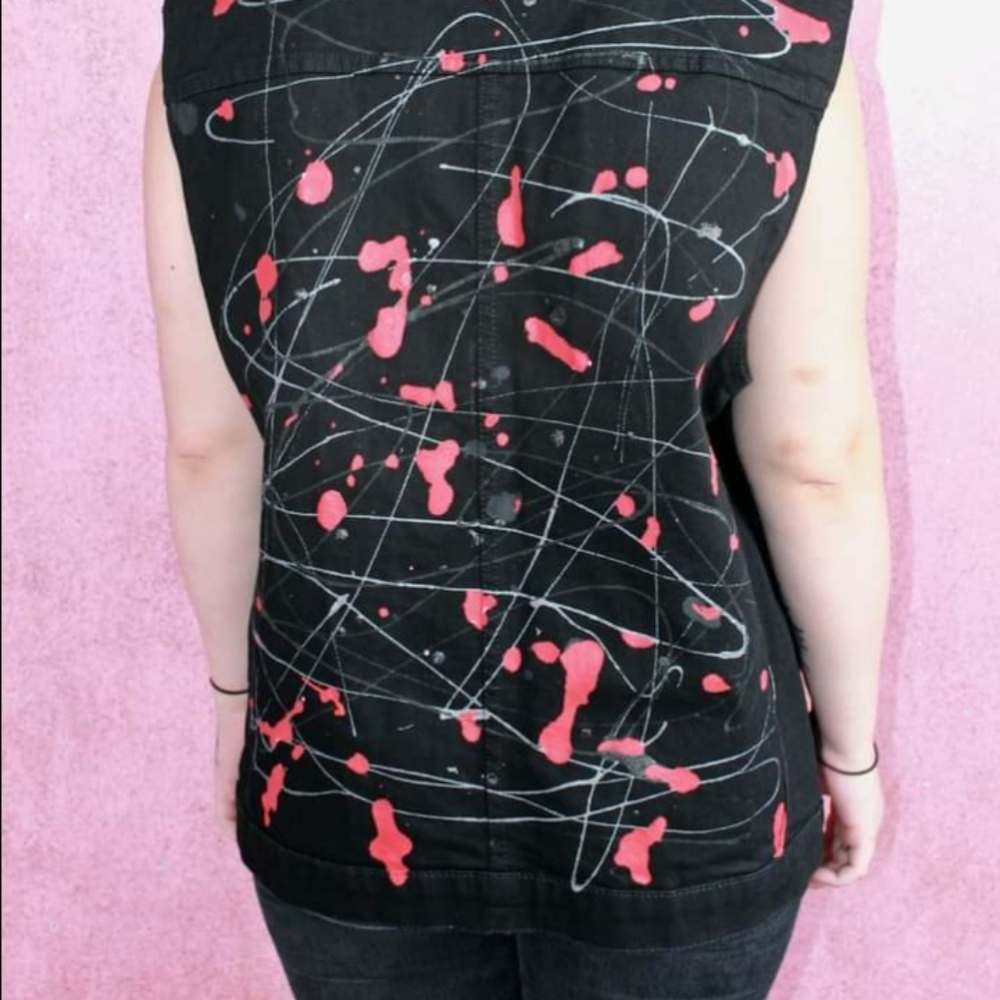 SOLD ❤️🔥Host Pick!❤️🔥Radass levis ouija board gothic horror vest! Black tag! - Picture 6 of 12